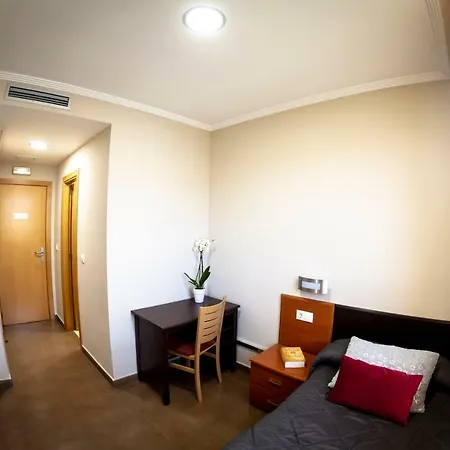 坎佩斯特里旅馆 2* 拉·希斯特尼加